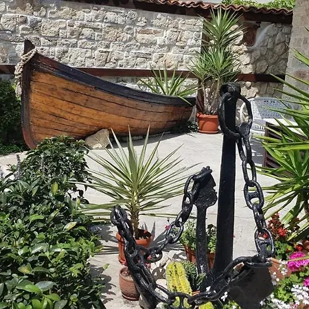 Kirios Hotel Nesebăr
