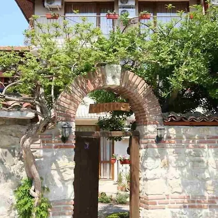 Kirios Hotel 3*