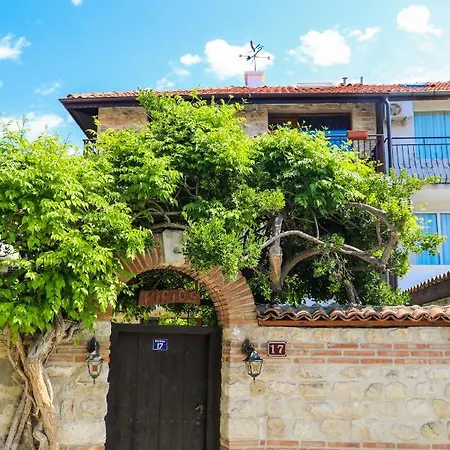 Hotel Kirios