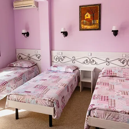 酒店 Kirios 内塞伯尔