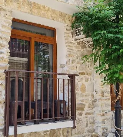 Hotel Kirios 3*