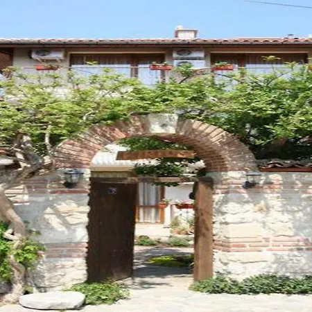 Kirios Hotel