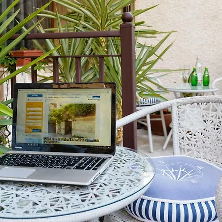 Kirios Hotel 3*