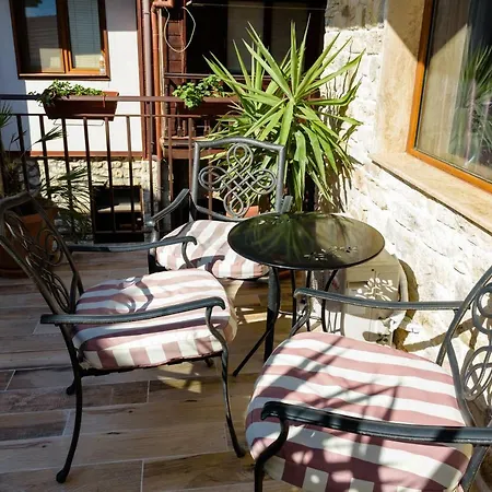 Hotel Kirios