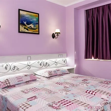 Kirios Hotel 3*