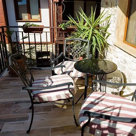 Kirios Hotel 3*